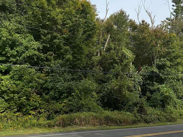 0.92 Acres of Residential Land for Sale in Somers, Connecticut