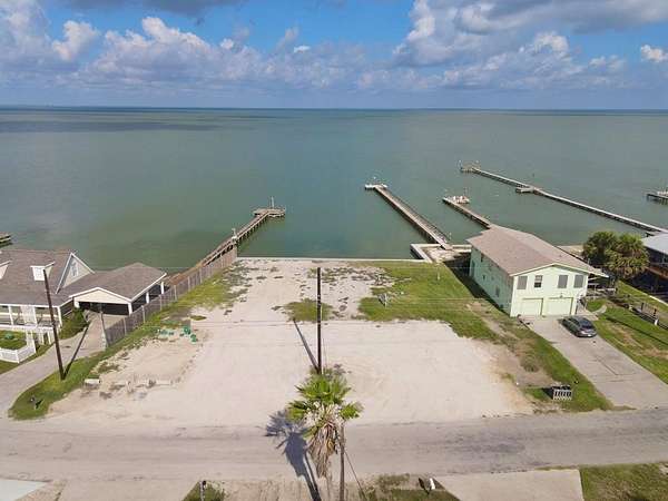 0.35 Acres of Residential Land for Sale in Rockport, Texas