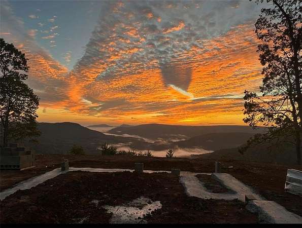 1.63 Acres of Residential Land with Home for Sale in Jasper, Arkansas