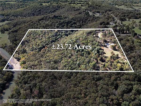 23.7 Acres of Recreational Land with Home for Sale in Fayetteville, Arkansas