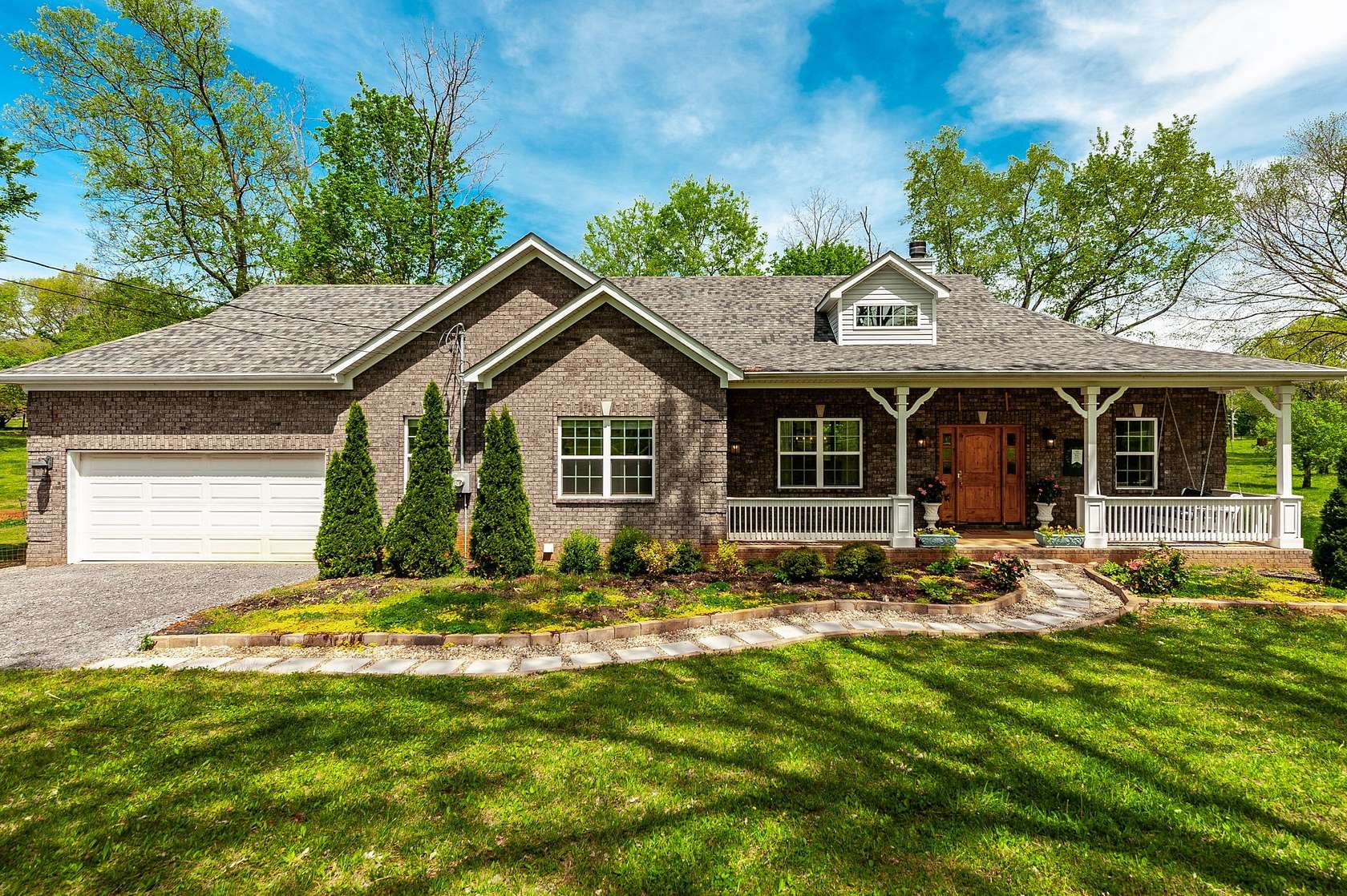 3.53 Acres of Residential Land with Home for Sale in Cross Plains, Tennessee