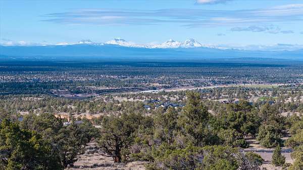 1.5 Acres of Residential Land for Sale in Powell Butte, Oregon