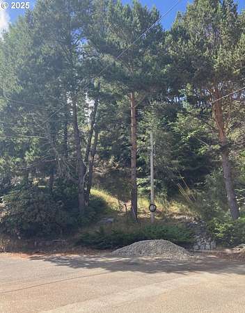 0.36 Acres of Residential Land for Sale in North Bend, Oregon