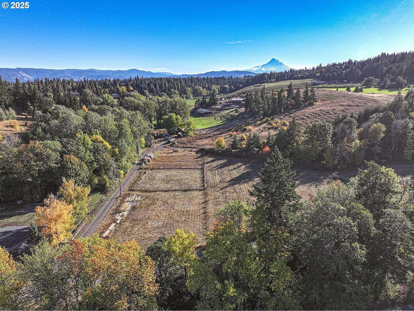 25.8 Acres of Land for Sale in Hood River, Oregon