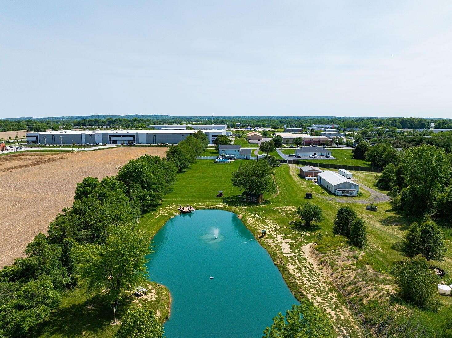 5.53 Acres of Improved Mixed-Use Land for Sale in Canal Winchester, Ohio