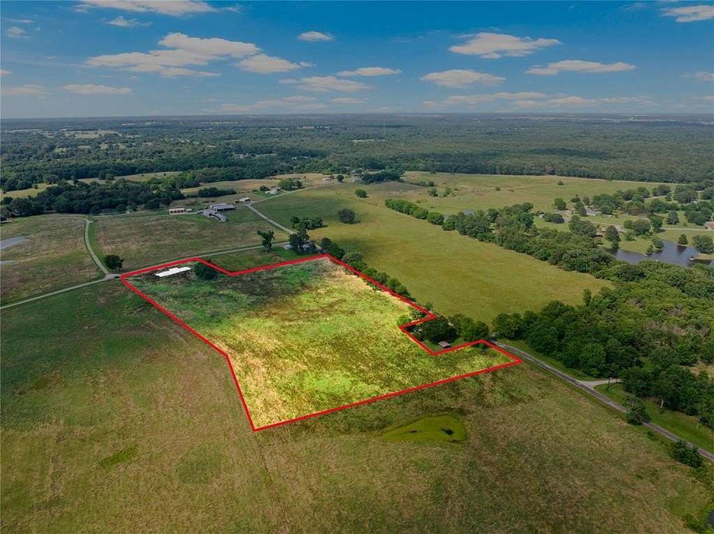 11 Acres of Land for Sale in Pittsburg, Texas
