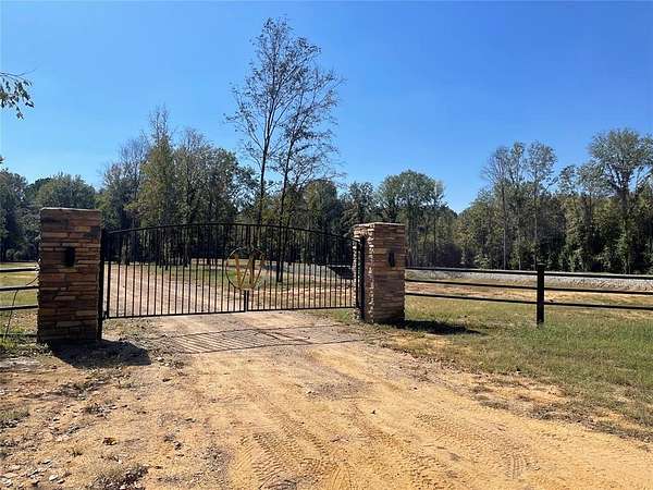 6 Acres of Residential Land for Sale in Broken Bow, Oklahoma