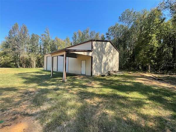 6 Acres of Residential Land for Sale in Broken Bow, Oklahoma