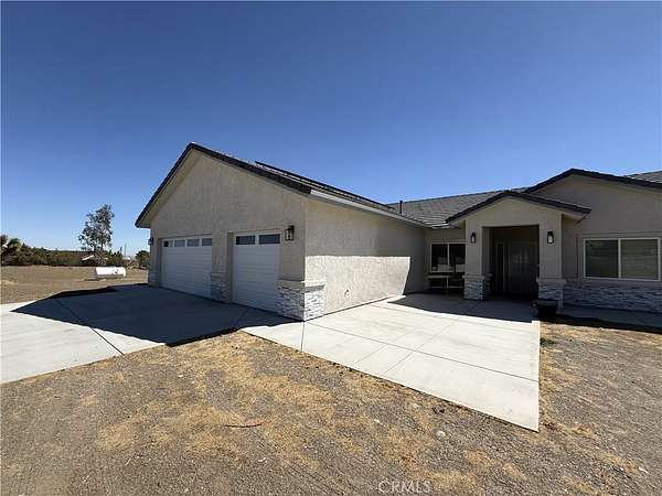 2.3 Acres of Residential Land with Home for Sale in Phelan, California