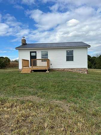 5.4 Acres of Residential Land with Home for Sale in Shreve, Ohio