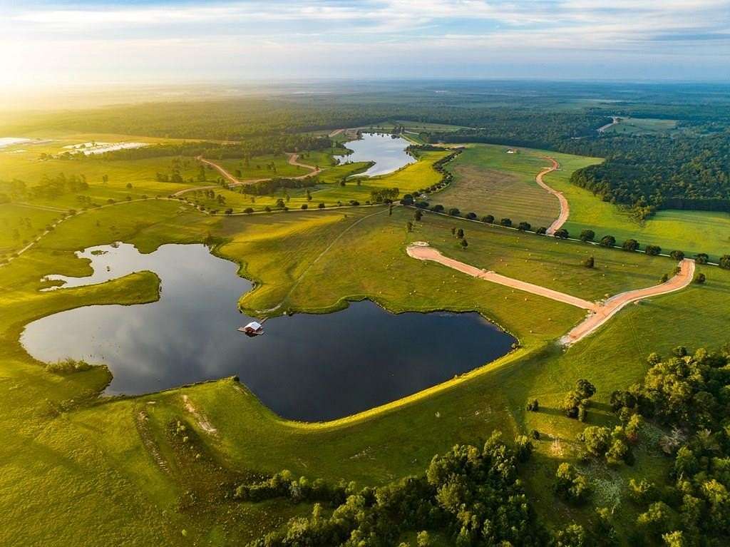 3 Acres of Residential Land for Sale in Hillister, Texas