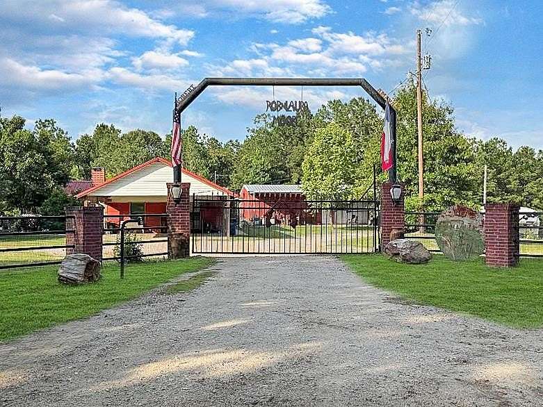 7.45 Acres of Residential Land with Home for Sale in Brookeland, Texas