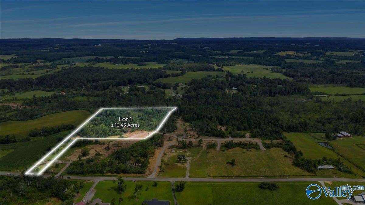 10.5 Acres of Land for Sale in Henagar, Alabama