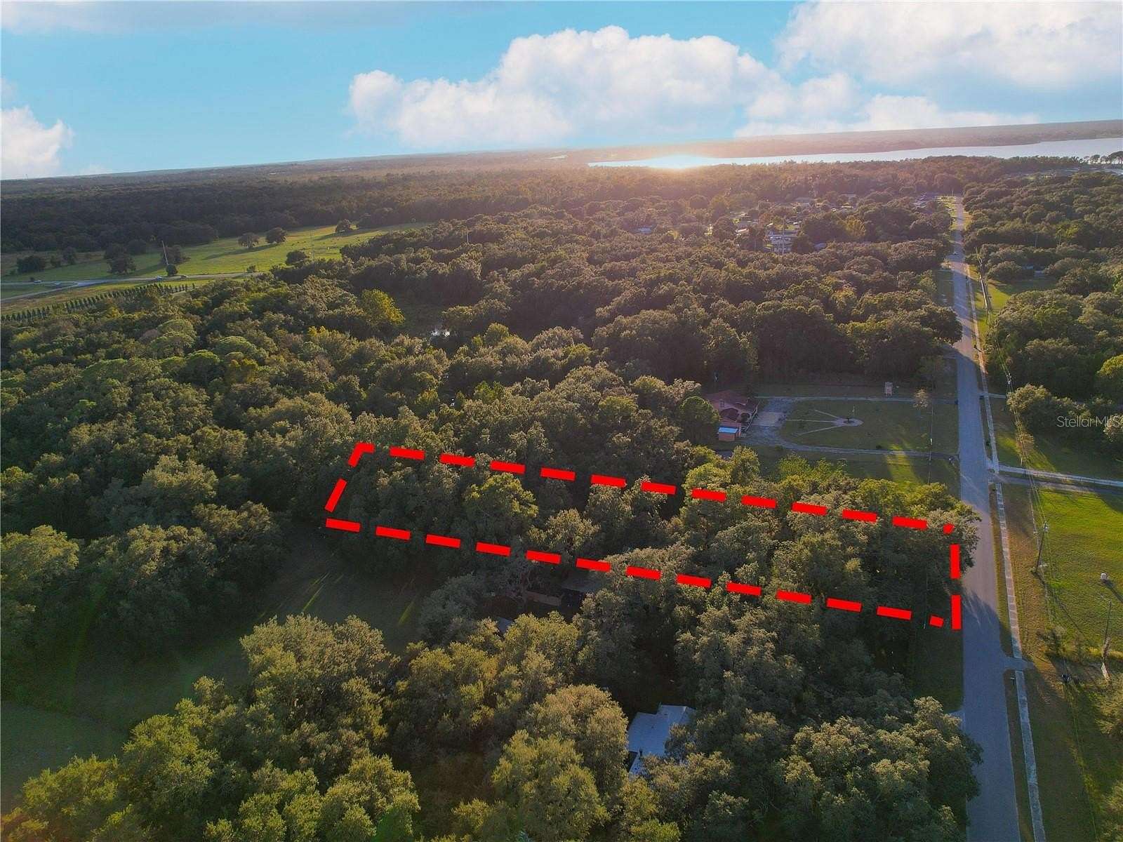 1.45 Acres of Residential Land for Sale in Astatula, Florida