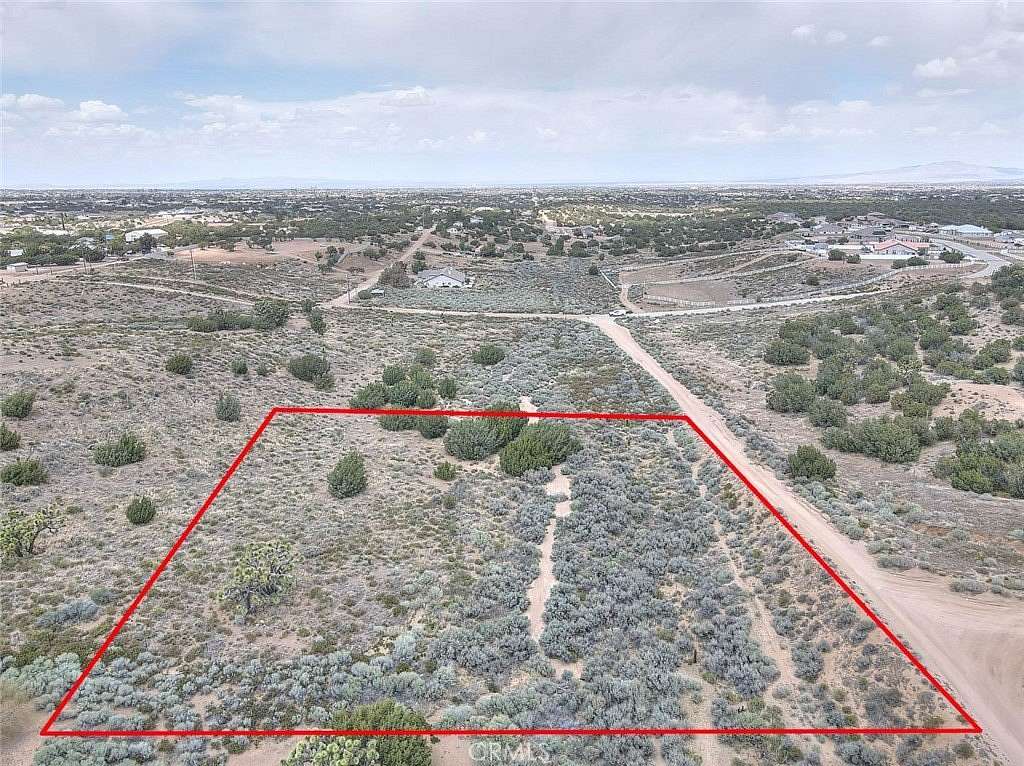 1.2 Acres of Residential Land for Sale in Oak Hills, California