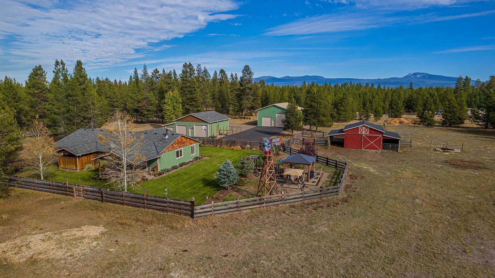 9.24 Acres of Residential Land with Home for Sale in La Pine, Oregon
