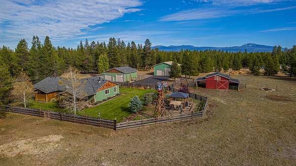 9.24 Acres of Residential Land with Home for Sale in La Pine, Oregon