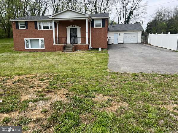 2 Acres of Residential Land with Home for Auction in Sharpsburg, Maryland