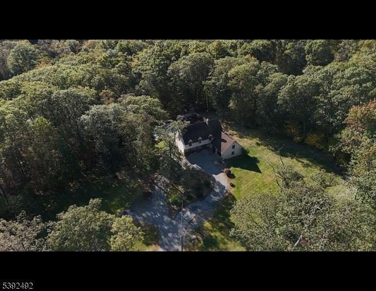 3.1 Acres of Residential Land with Home for Sale in West Milford Township, New Jersey