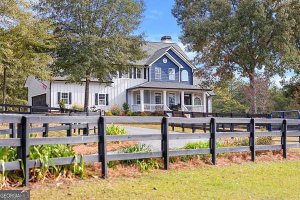 11 Acres of Land with Home for Sale in Newnan, Georgia