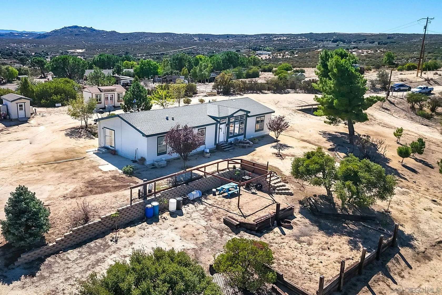 3.53 Acres of Residential Land with Home for Sale in Boulevard, California