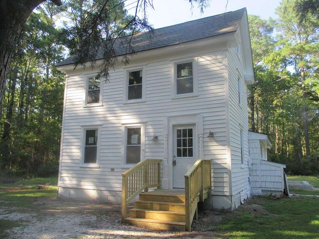 2.15 Acres of Residential Land with Home for Sale in Hallwood, Virginia