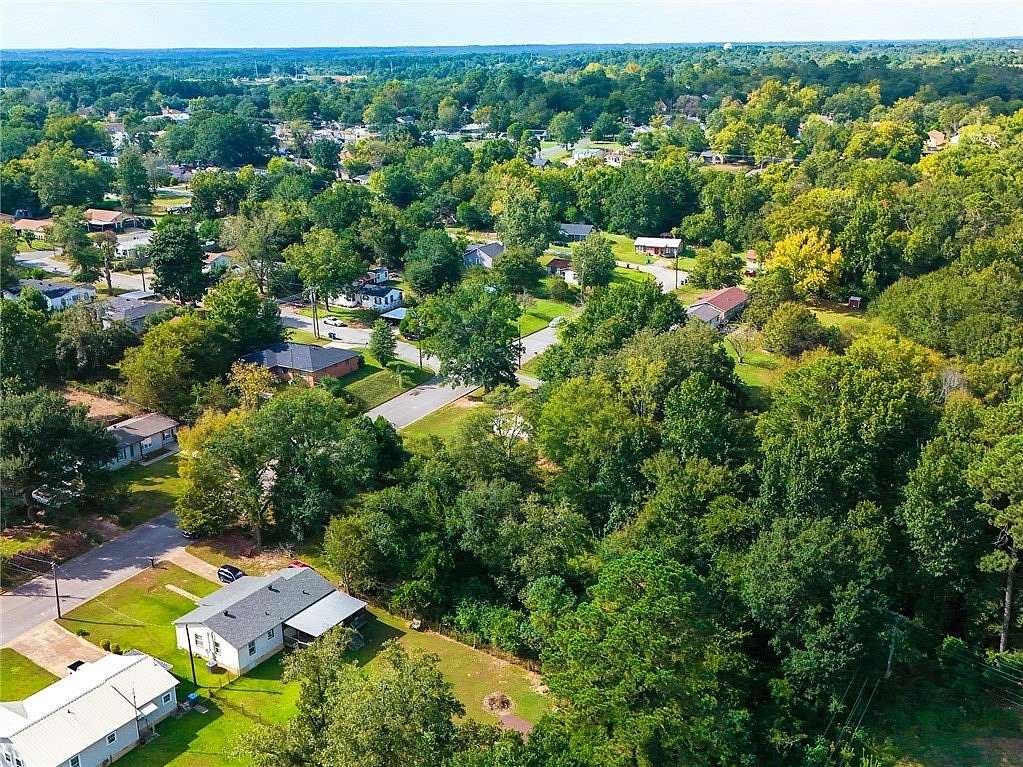 0.69 Acres of Residential Land for Sale in Henderson, Texas