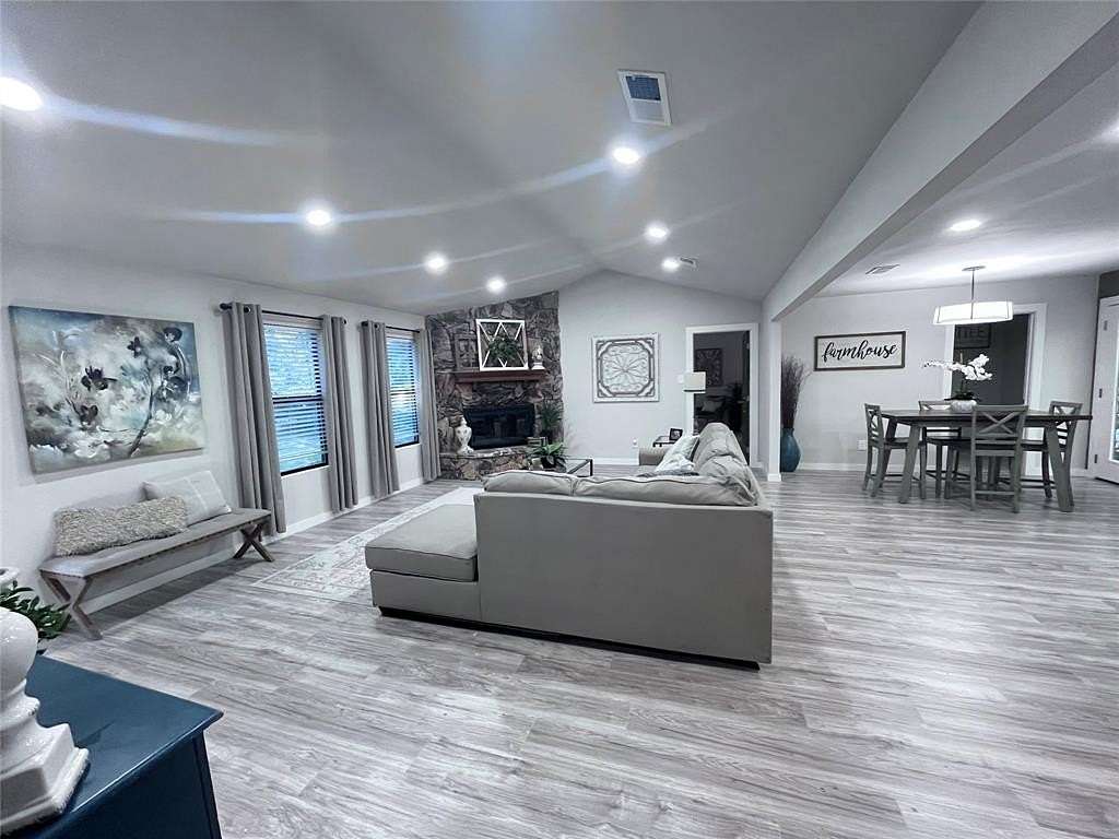 1.84 Acres of Residential Land with Home for Sale in Quinlan, Texas