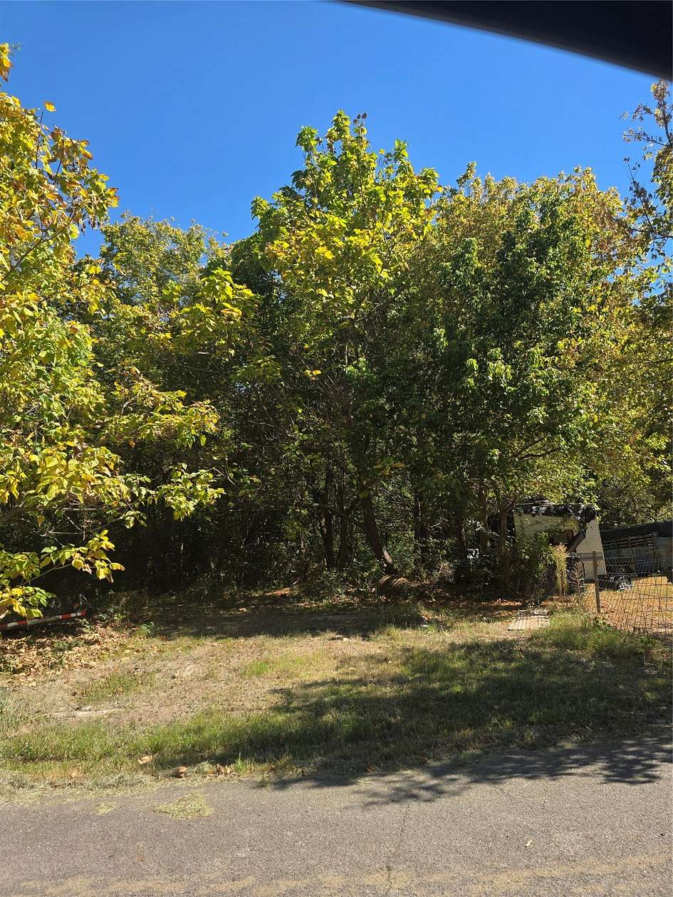 0.19 Acres of Residential Land for Sale in Paris, Texas