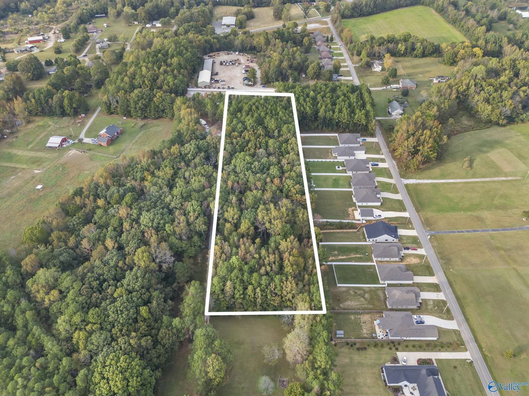 3 Acres of Land for Sale in Athens, Alabama