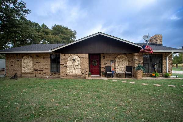 2.82 Acres of Land with Home for Sale in Mexia, Texas