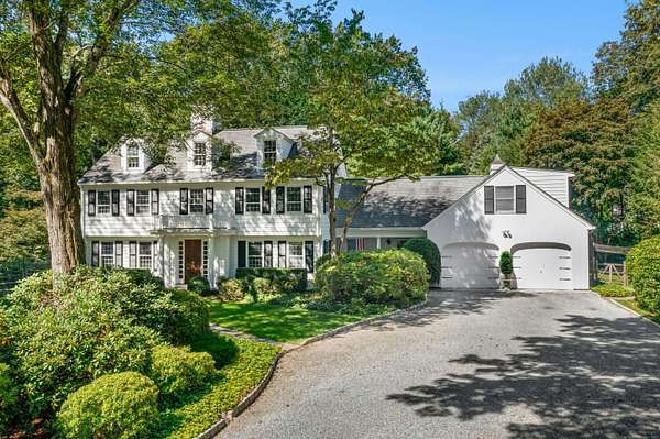 2 Acres of Residential Land with Home for Sale in New Canaan, Connecticut