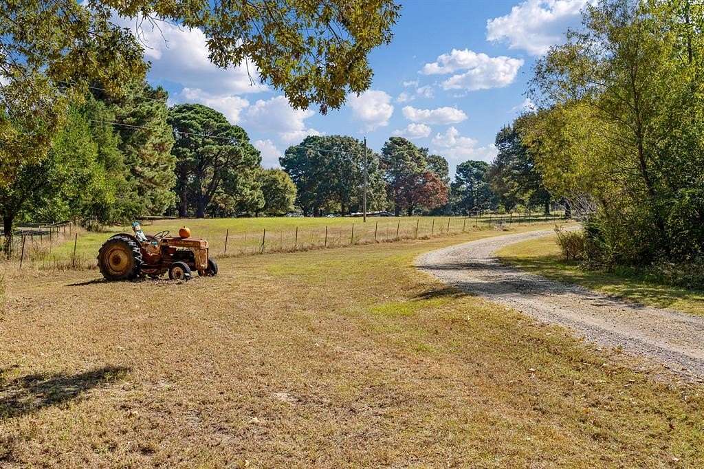 12.3 Acres of Land with Home for Sale in Brownsboro, Texas