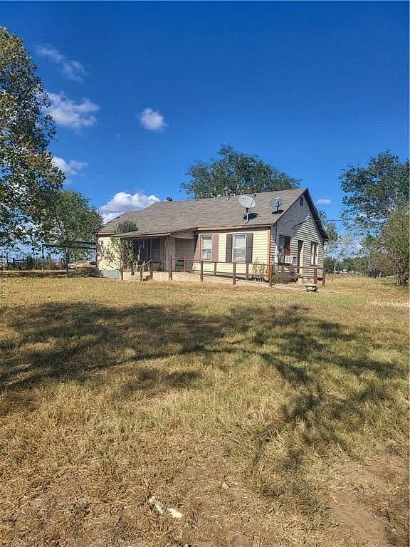 4 Acres of Improved Mixed-Use Land for Sale in Caldwell, Texas