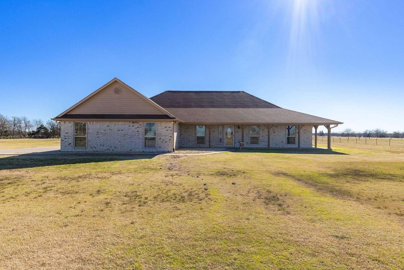 6.22 Acres of Land with Home for Sale in Dike, Texas