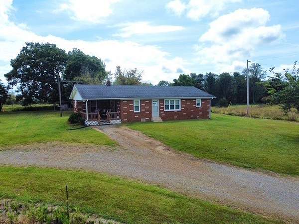 25 Acres of Land with Home for Auction in Fountain Run, Kentucky