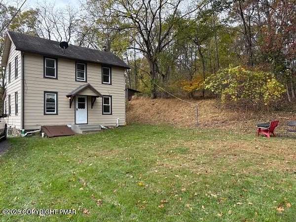 3.5 Acres of Residential Land with Home for Sale in Henryville, Pennsylvania