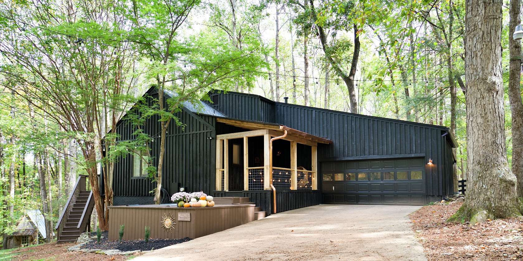 10 Acres of Land with Home for Sale in Franklin, Tennessee