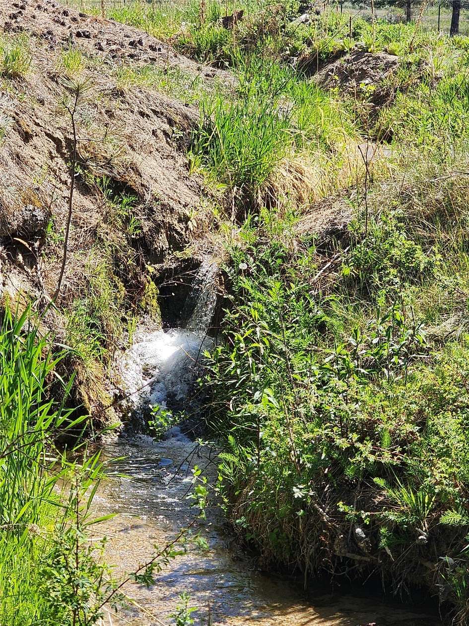 10 Acres of Residential Land for Sale in Corvallis, Montana