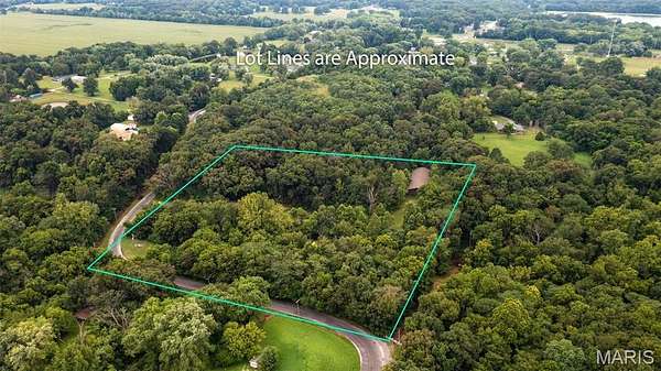 10 Acres of Residential Land for Sale in Sawyerville, Illinois