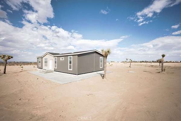 2.3 Acres of Residential Land with Home for Sale in Phelan, California