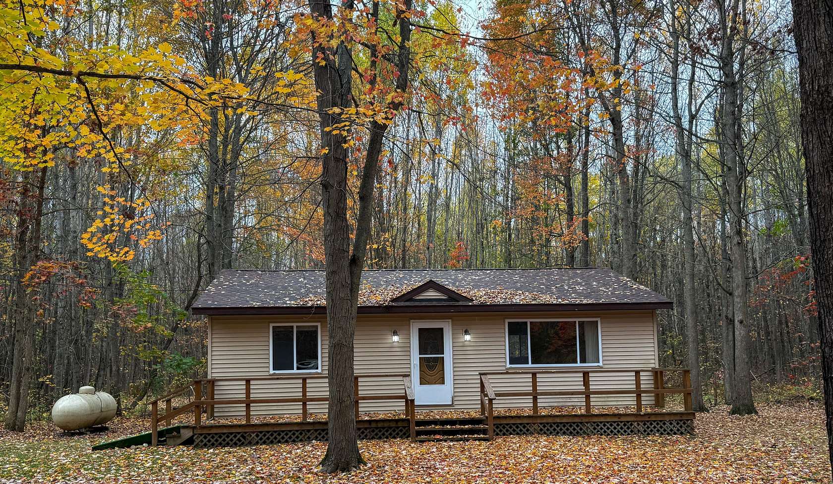 10 Acres of Residential Land with Home for Sale in Houghton Lake, Michigan