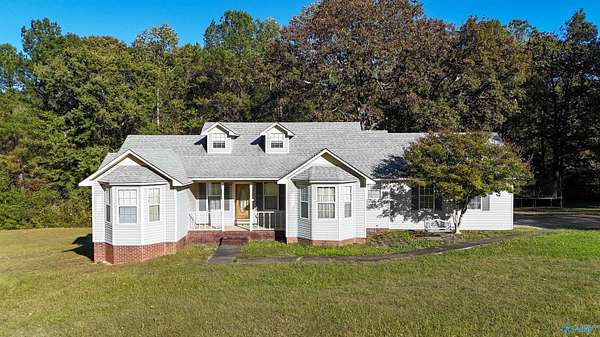 1.5 Acres of Residential Land with Home for Sale in Hamilton, Alabama