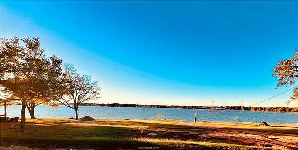 1.3 Acres of Land for Sale in Jewett, Texas