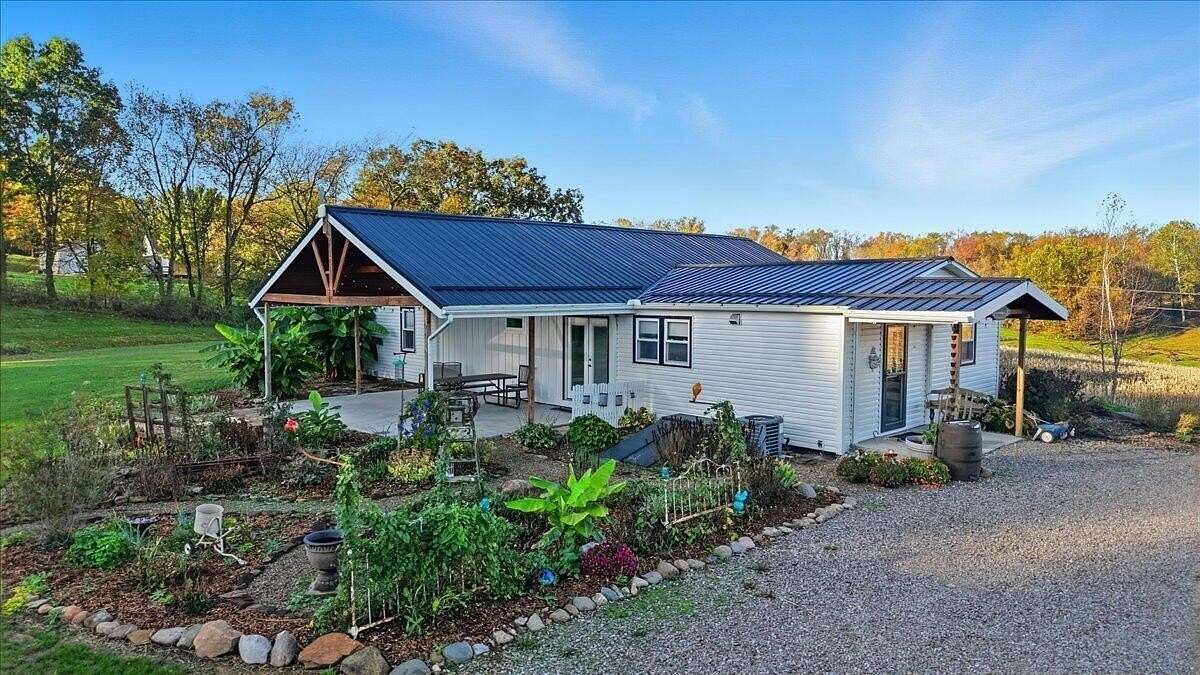 5 Acres of Residential Land with Home for Sale in Danville, Ohio