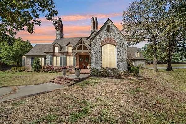 5 Acres of Land with Home for Sale in Muskogee, Oklahoma