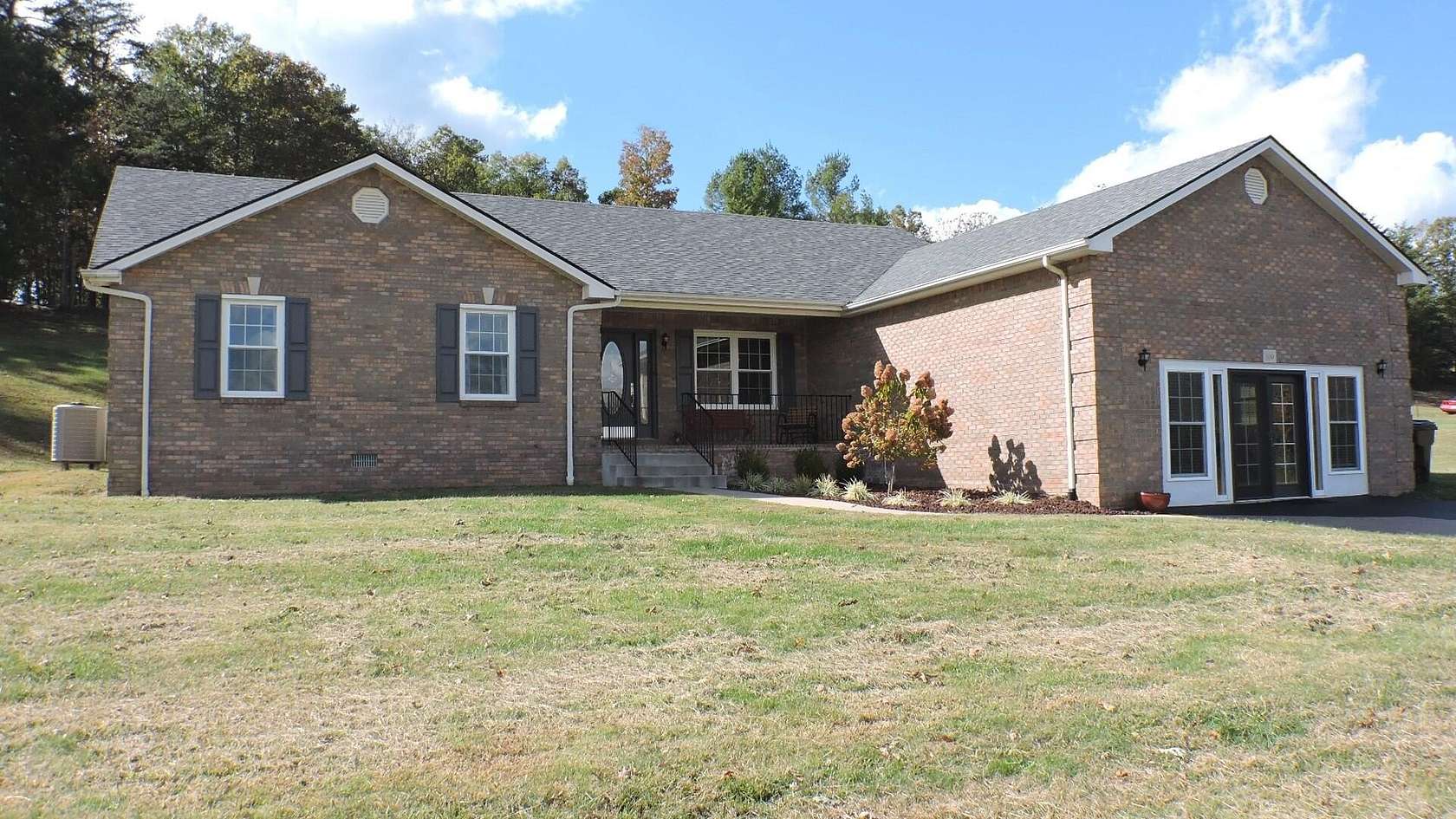 2.34 Acres of Land with Home for Sale in Jeffersonville, Kentucky