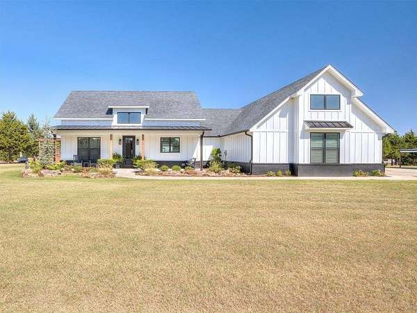 6.66 Acres of Residential Land with Home for Sale in Shawnee, Oklahoma