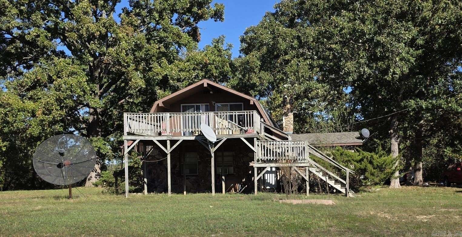 3.7 Acres of Residential Land with Home for Sale in Mammoth Spring, Arkansas