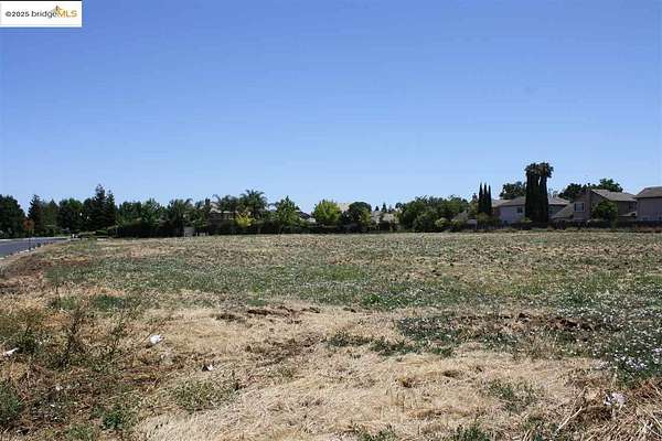 2.19 Acres of Commercial Land for Sale in Brentwood, California